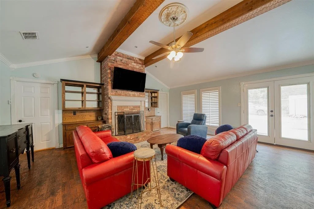 Photo of 1936 A Silver Maple Road