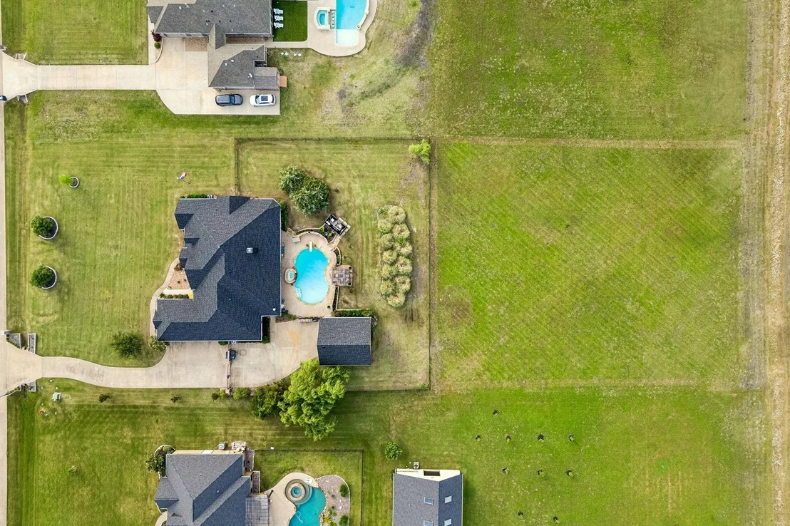 Photo of 2585 Wincrest Drive