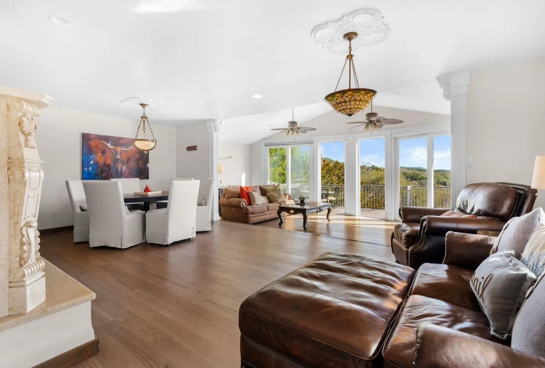 Photo of 8007 Sharon Road