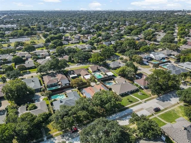 Photo of 2124 Parkhaven Drive
