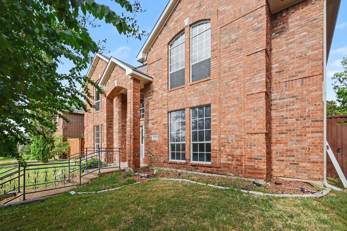 Photo of 2406 Manchester Drive