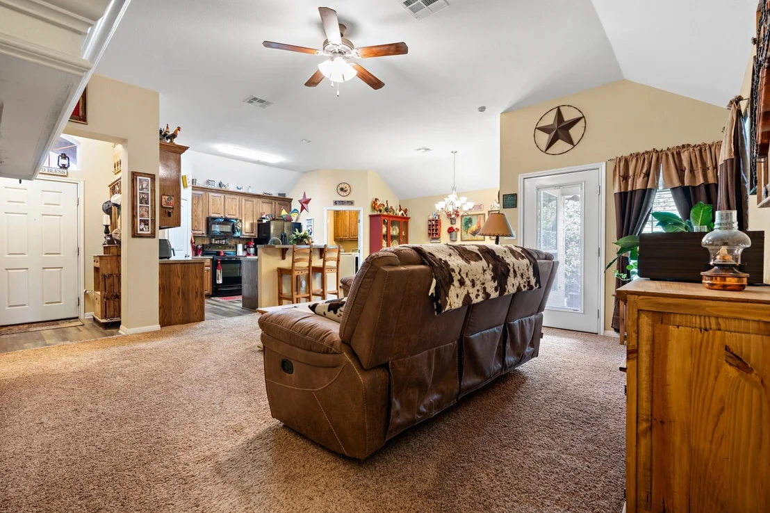 Photo of 219 Oak Meadow Trail
