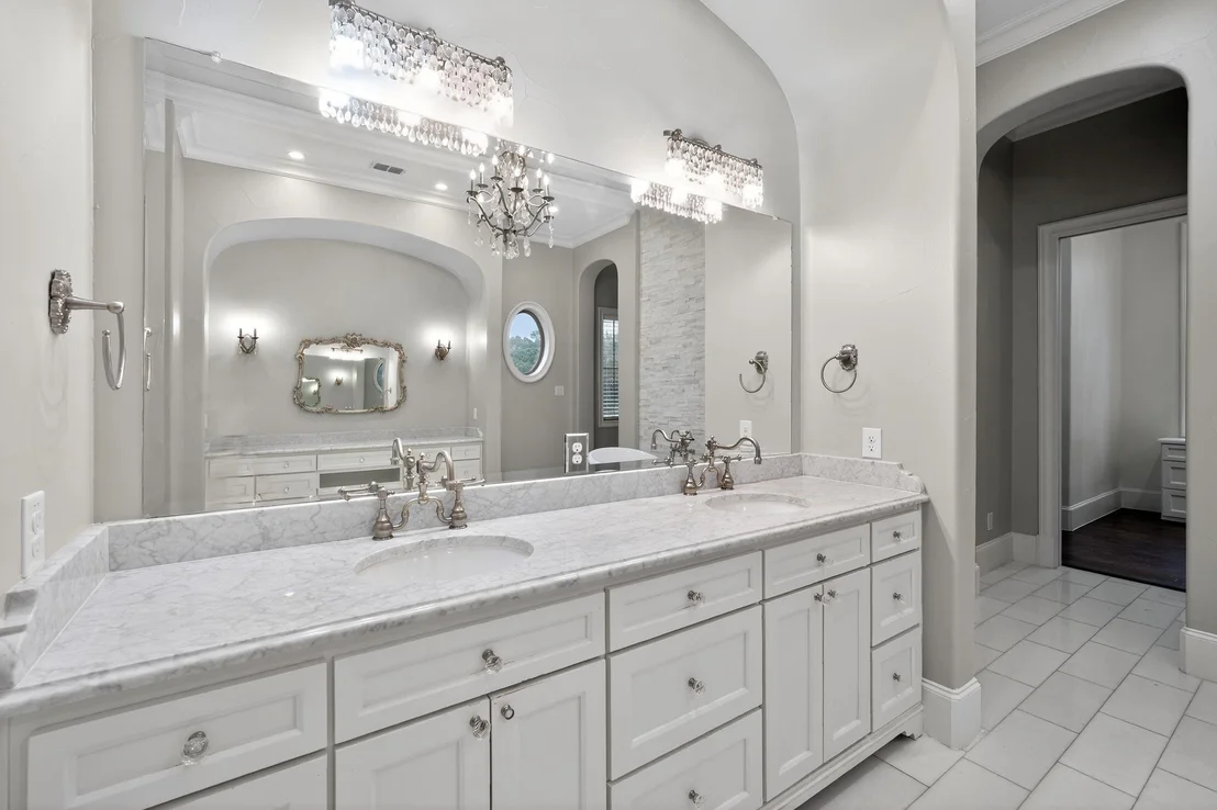 Photo of 230 Oak Tree Drive