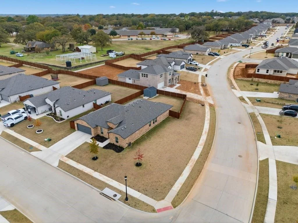 Photo of 437 Falcon Way