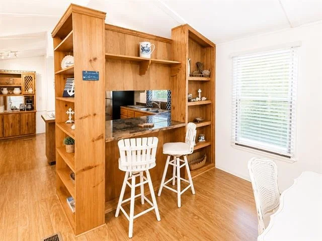 Photo of 17160 Lakeview Drive