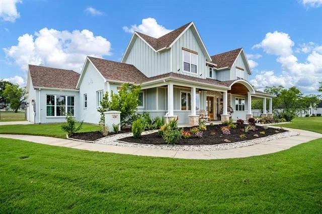 Photo of 620 Dickens Drive