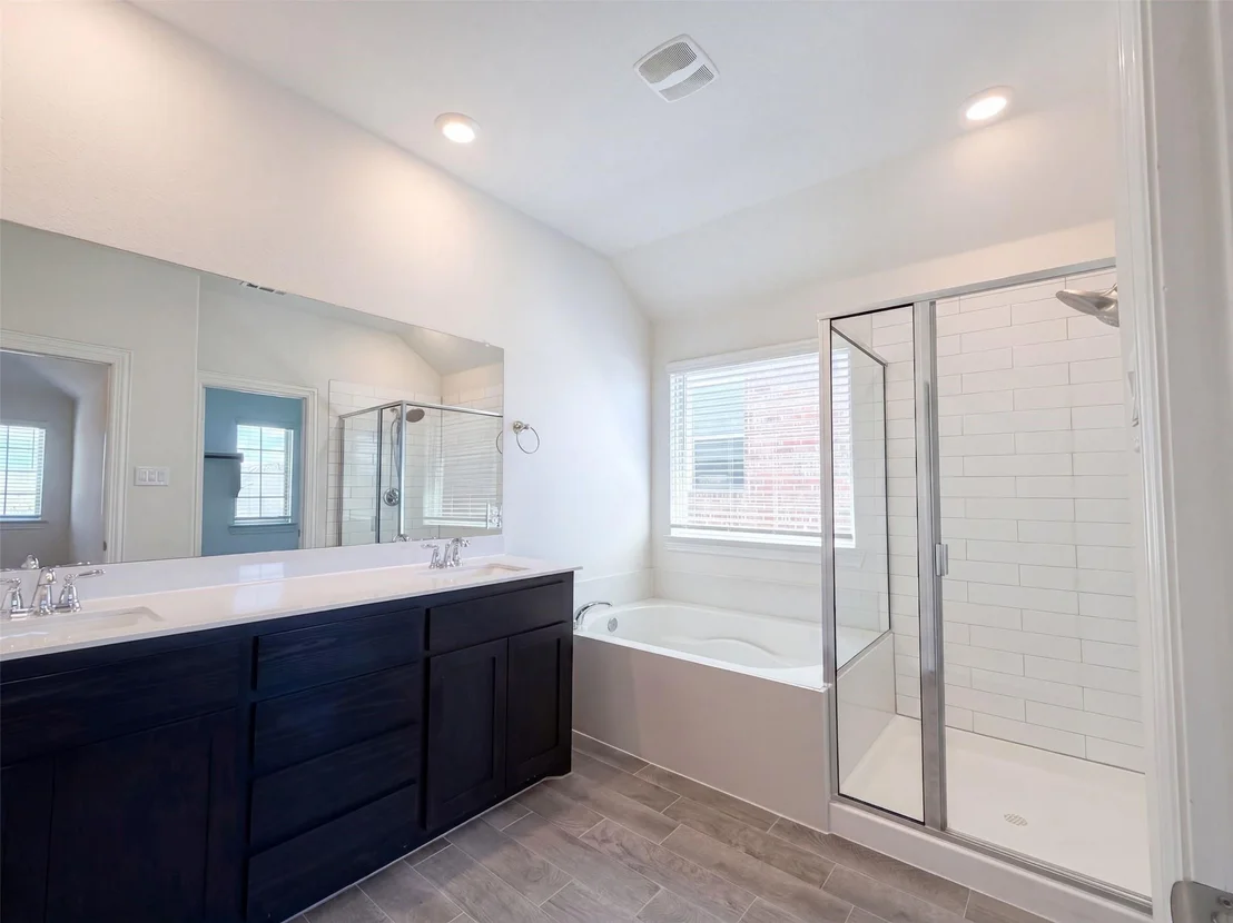 Photo of 2929 Log Cabin Drive