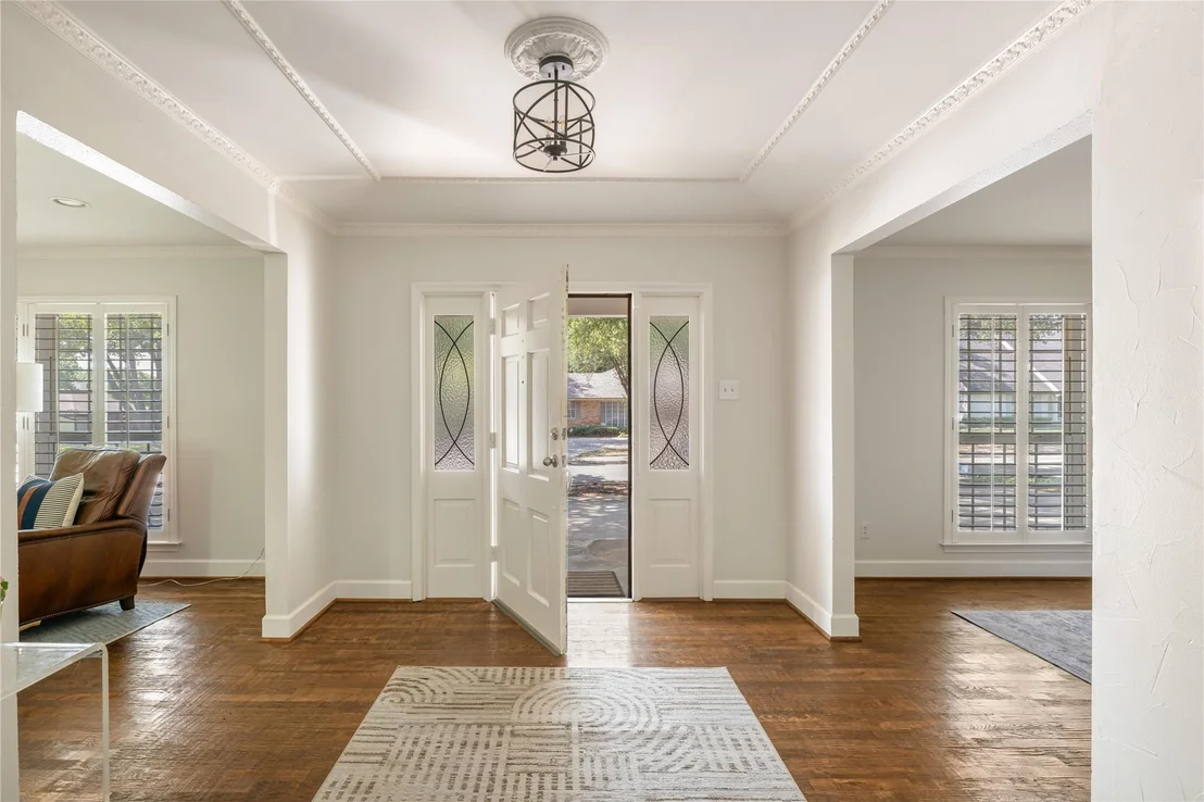 Photo of 7077 Joyce Way