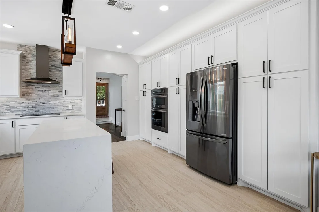 Photo of 408 Silverton Drive