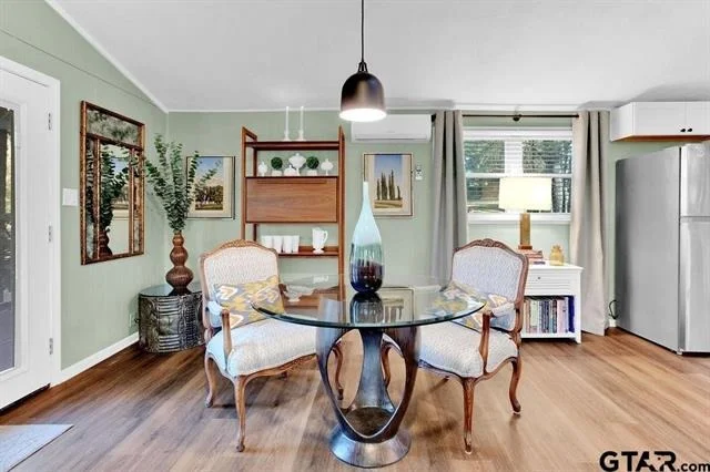 Photo of 212 Canyon Drive