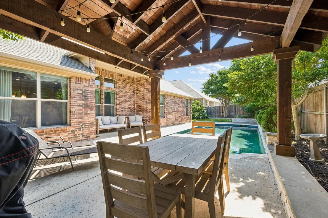 Photo of 400 Komron Court