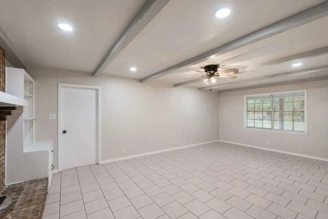 Photo of 1 Oakridge Circle