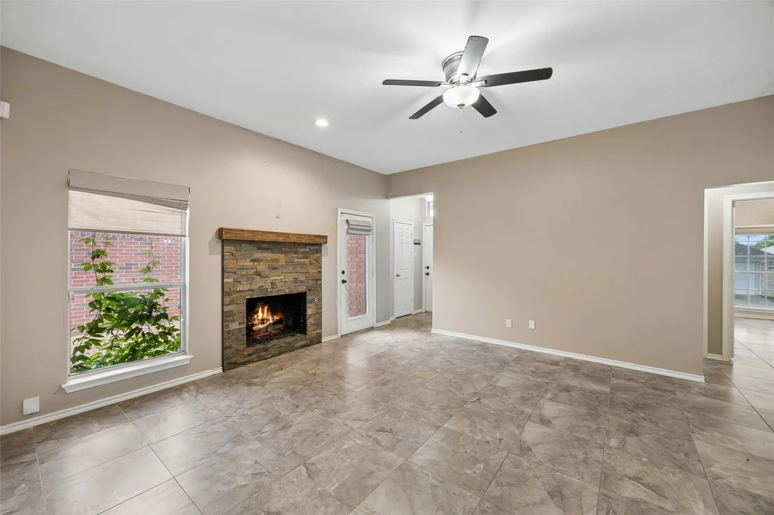 Photo of 716 Ashbrook Drive
