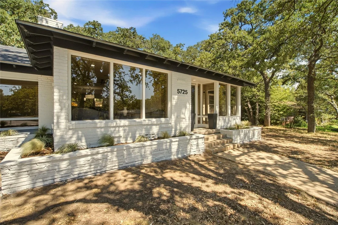 Photo of 5725 Jacqueline Road