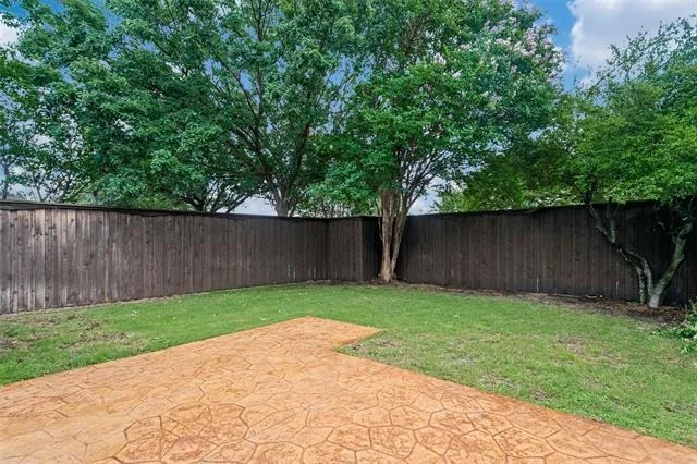 Photo of 724 Bluebonnet Drive