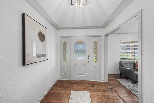 Photo of 2415 Lakeview Circle