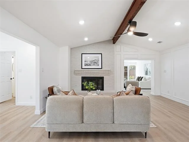 Photo of 2369 Claridge Circle