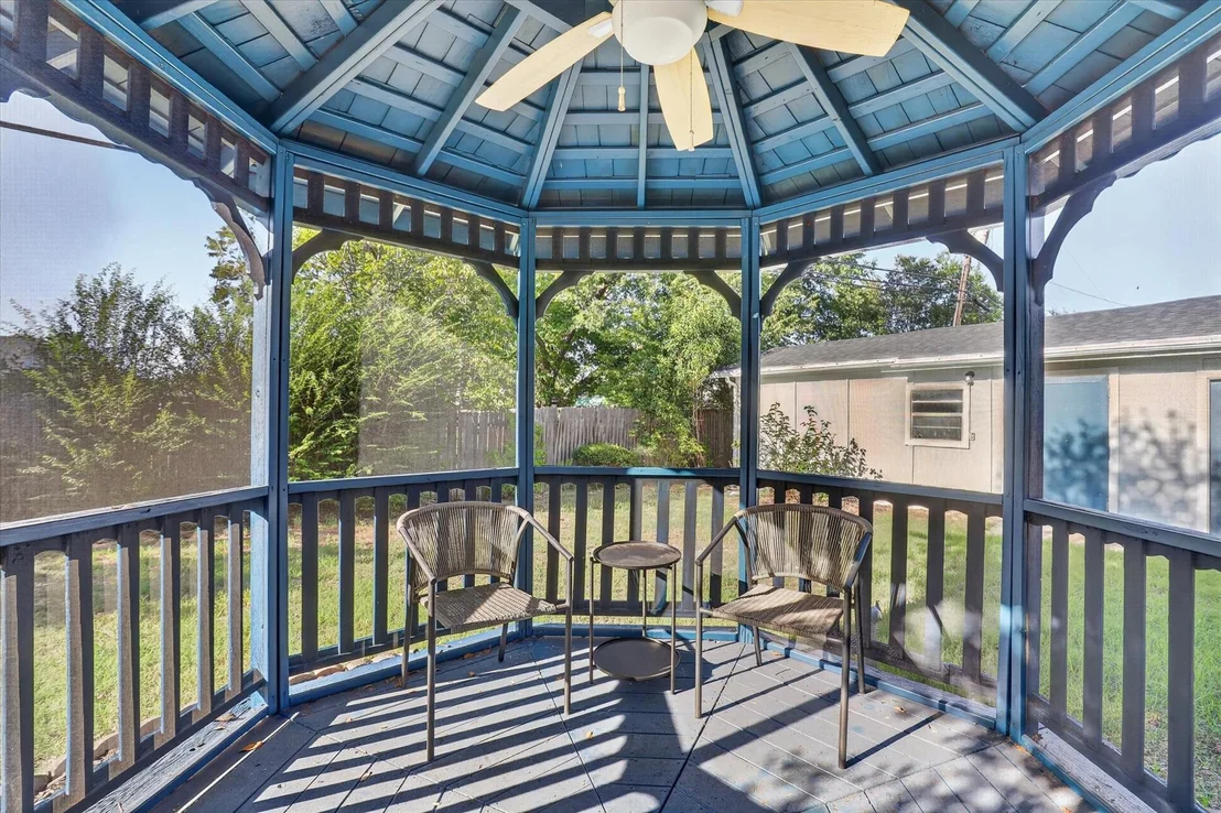 Photo of 1204 Loma Alta Place