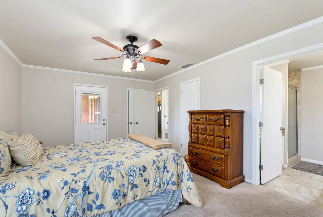 Photo of 709 Gary Ln