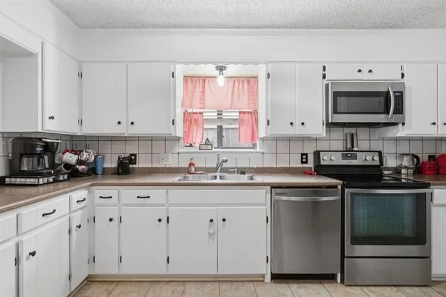 Photo of 2517 Button Willow Parkway
