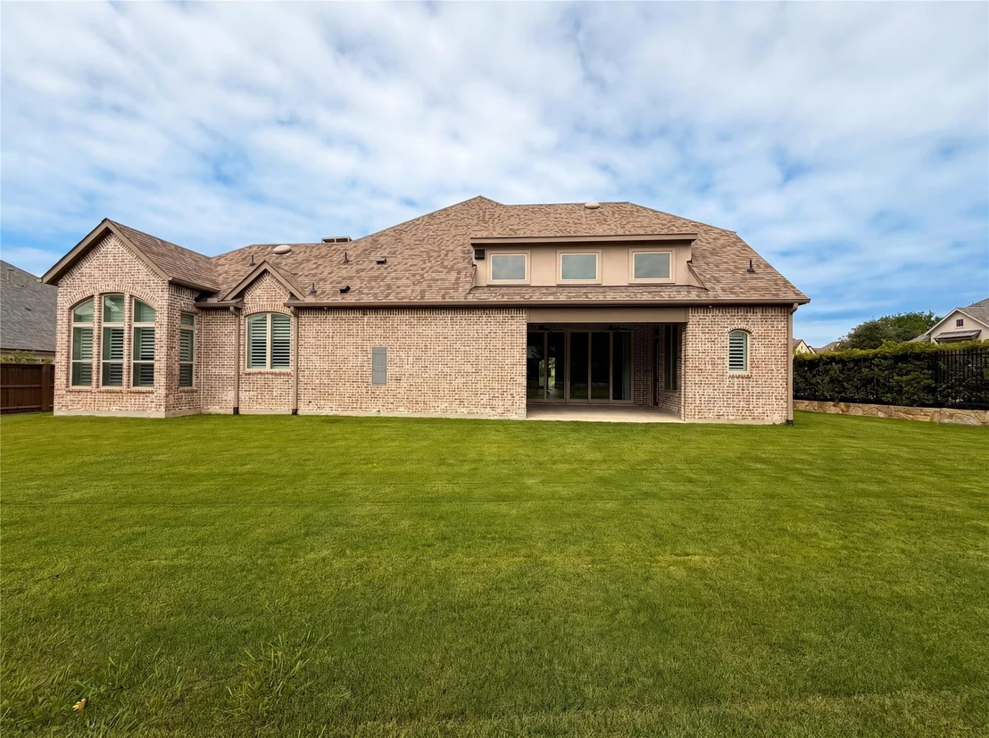 Photo of 820 Hawk Wood Lane