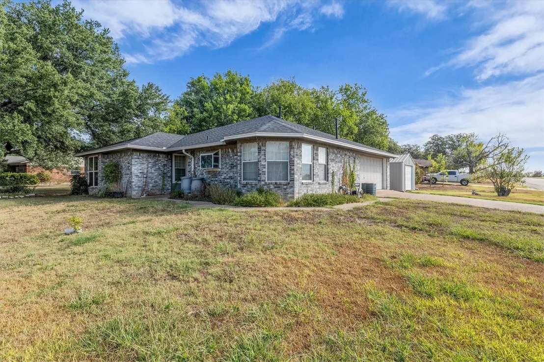 Photo of 1936 Post Oak Drive