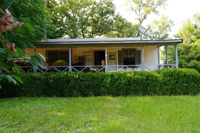 Photo of 124 W Cedar Lane
