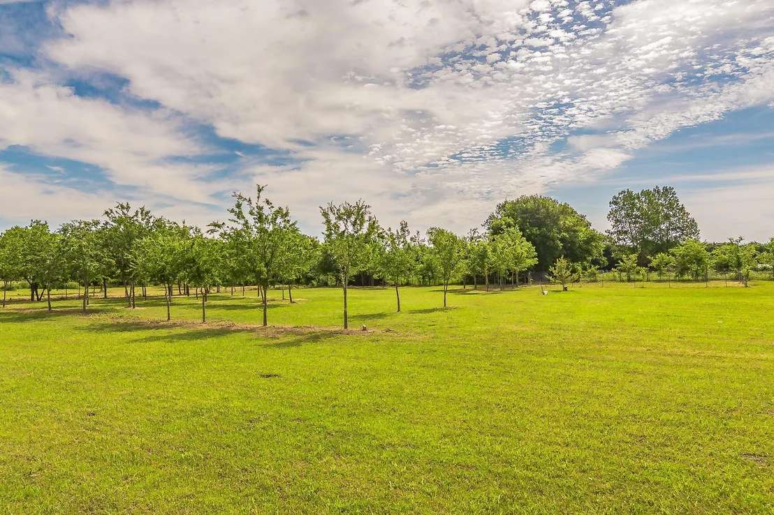 Photo of 18035 Brookfield Drive