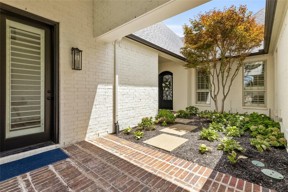 Photo of 2120 Meadow View Drive