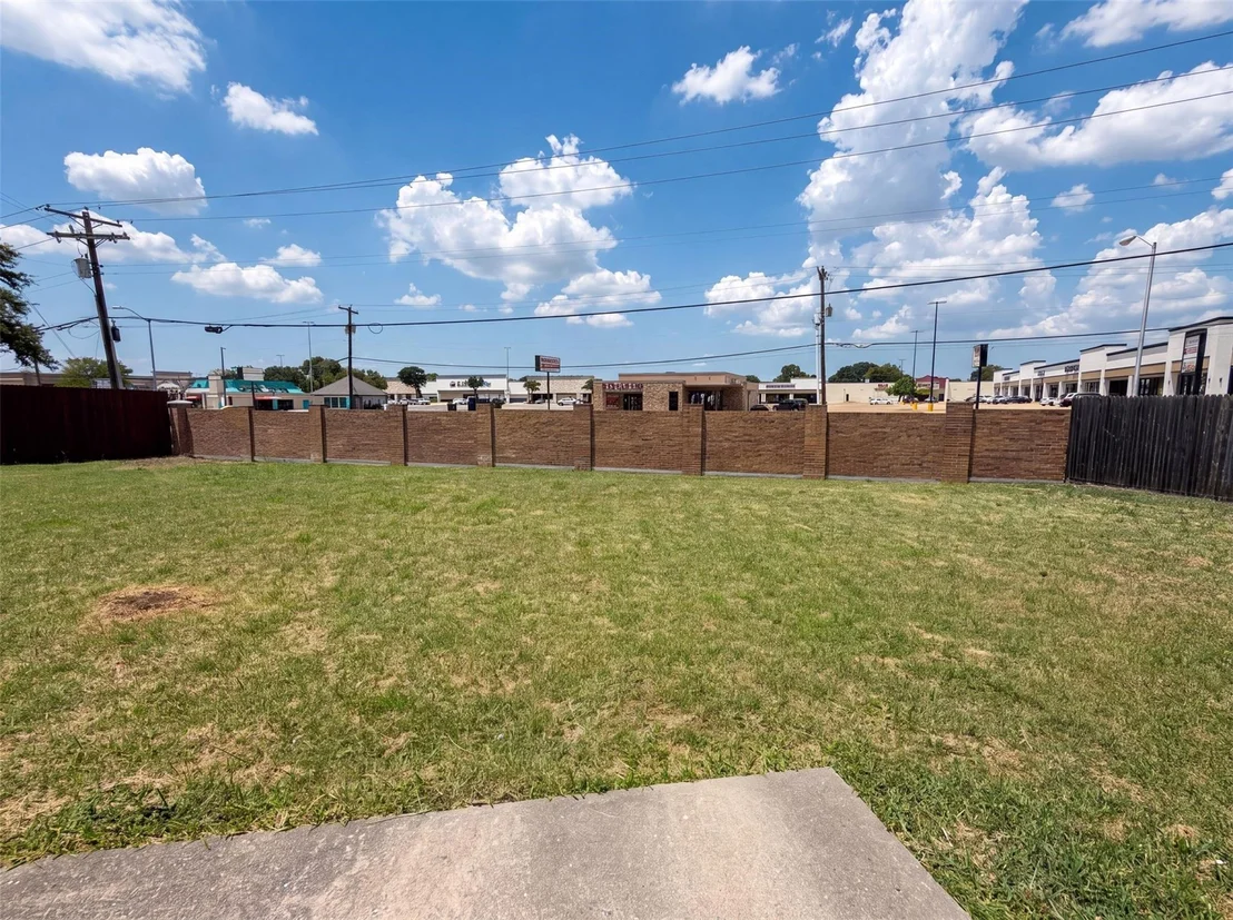 Photo of 861 Pimernel Lane