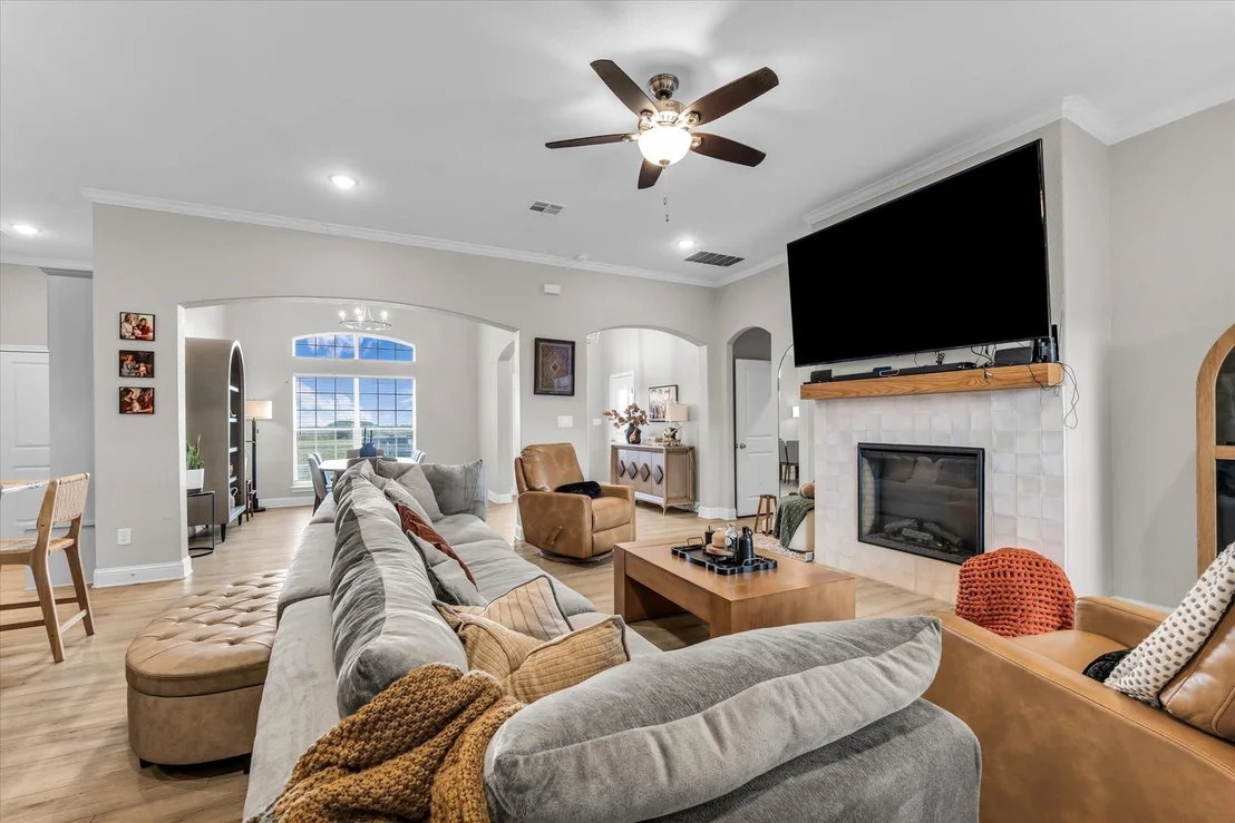 Photo of 370 Frederick Drive