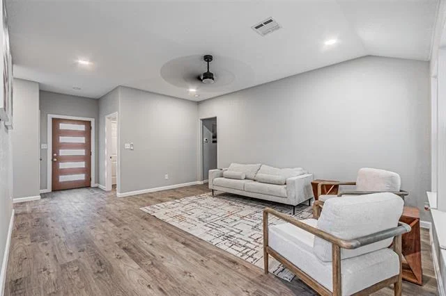 Photo of 4533 Forest Glen Drive
