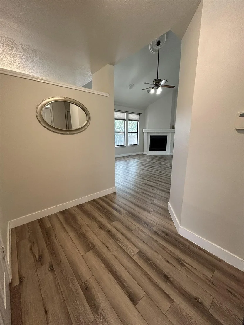 Photo of 602 N River Crest