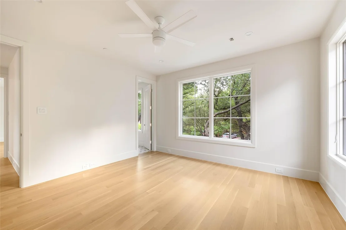 Photo of 3106 Cornell Avenue