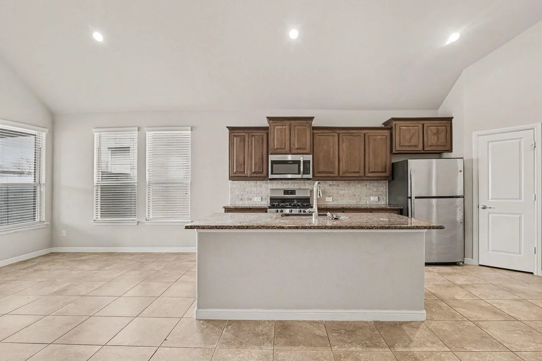 Photo of 905 Falcon Road