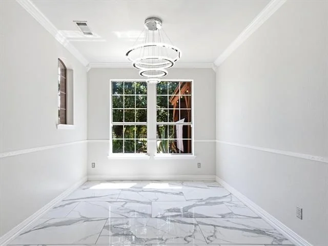 Photo of 4956 Exposition Way
