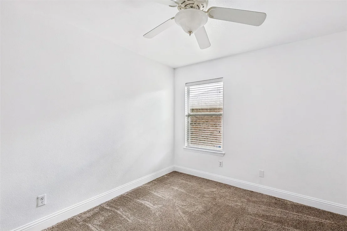 Photo of 413 Sandy Lane