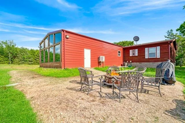 Photo of 1101 County Road 2810