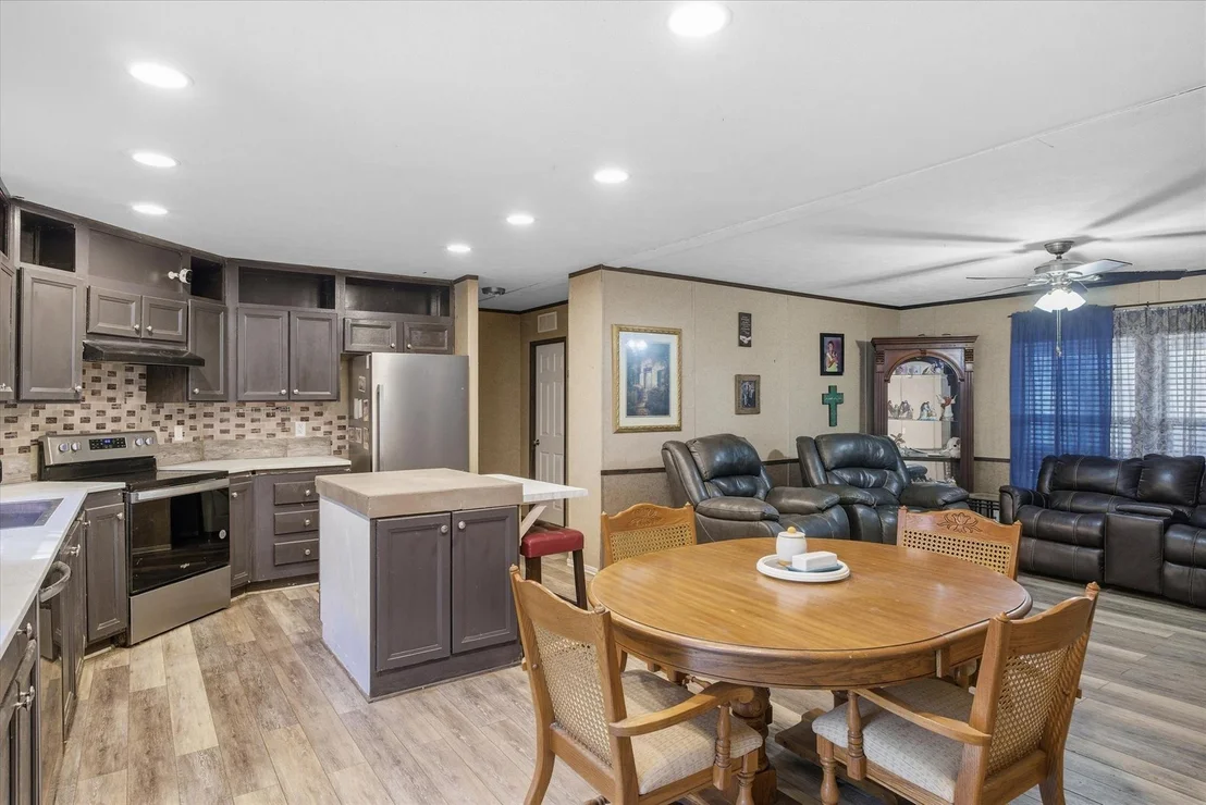 Photo of 331 Private Road 5387