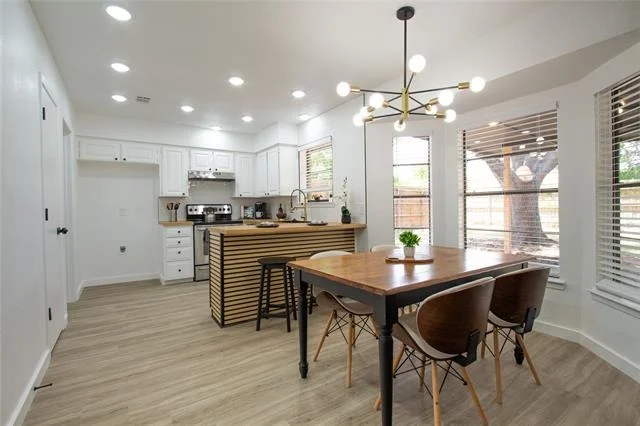 Photo of 1120 S Timberline Drive