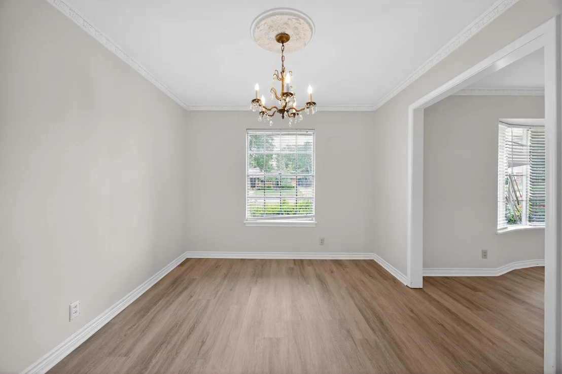 Photo of 1616 W Shields Drive