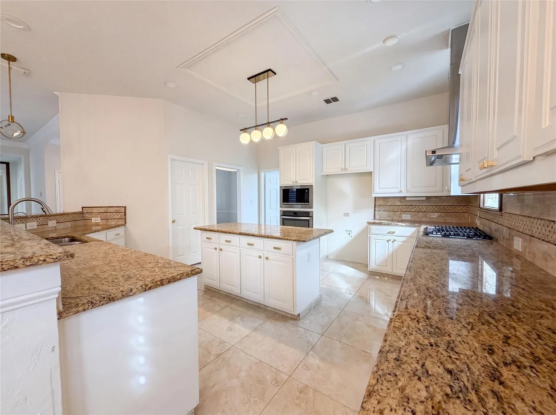 Photo of 1429 Greenbriar Drive