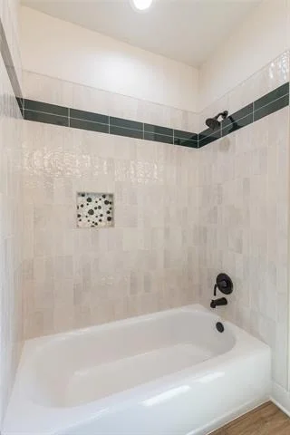 Photo of 3318 Birdie