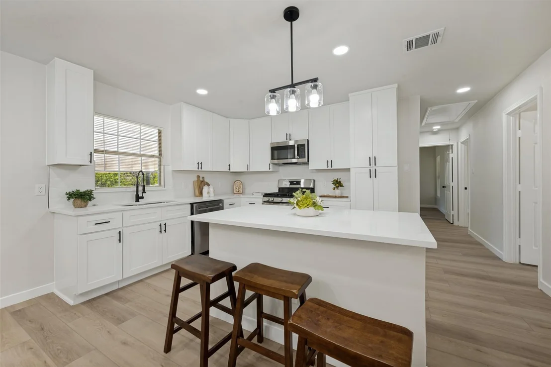Photo of 112 Oriole Drive