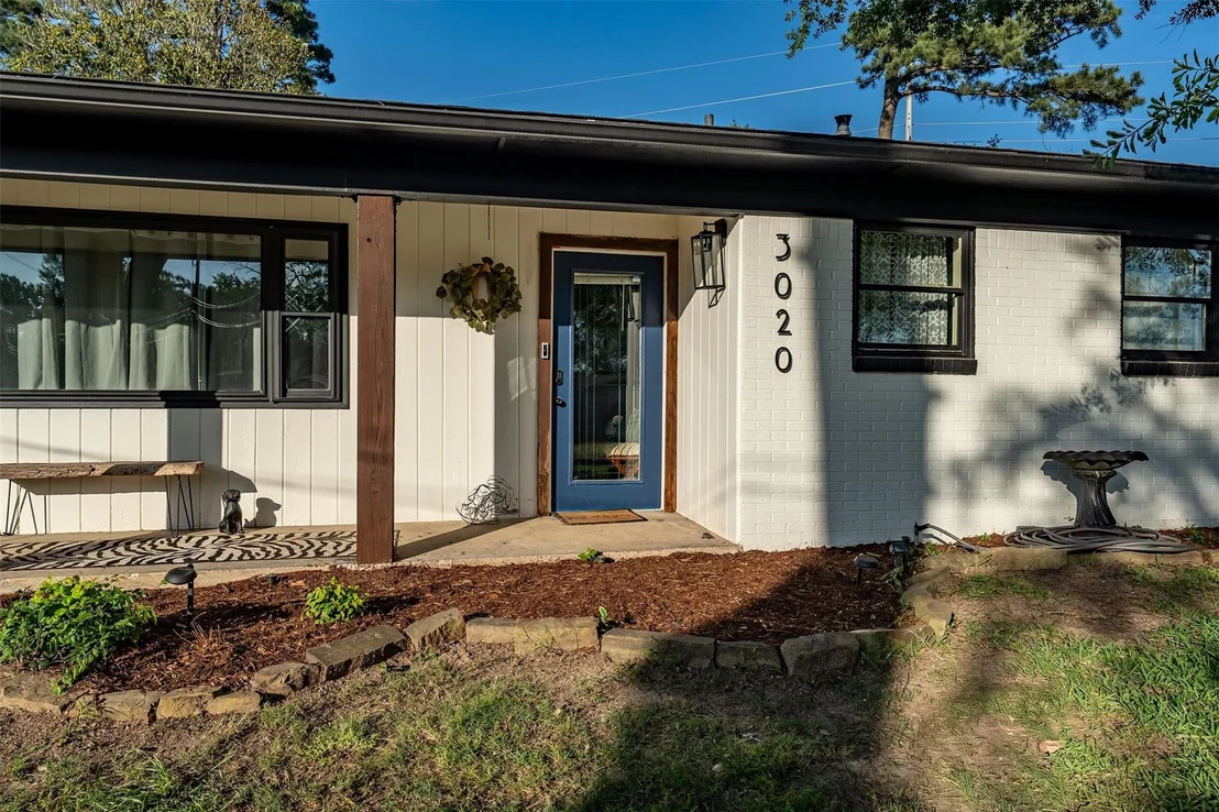Photo of 3020 Meadowlark