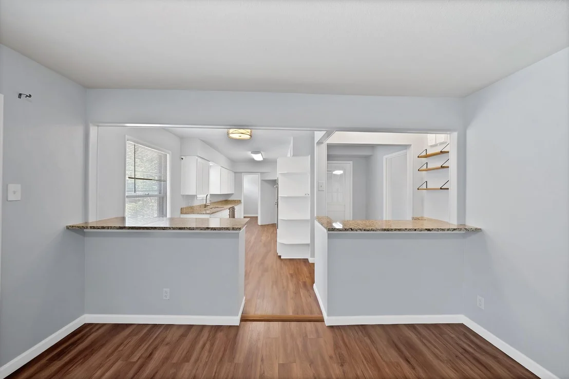 Photo of 1003 Brookhollow Drive