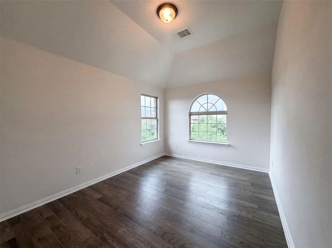 Photo of 1421 Caruth Lane