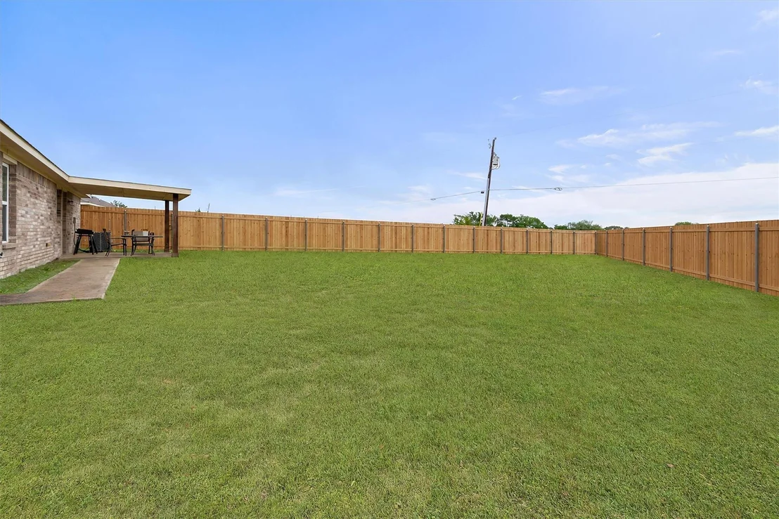 Photo of 210 Hilltop Circle