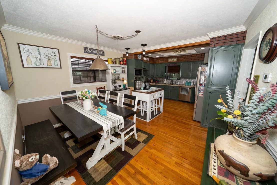 Photo of 455 5th