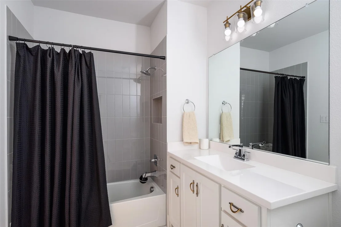 Photo of 1525 Langford Lane